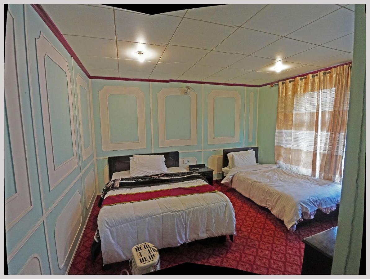 Hotel Dewanekhas Skardu Kültér fotó