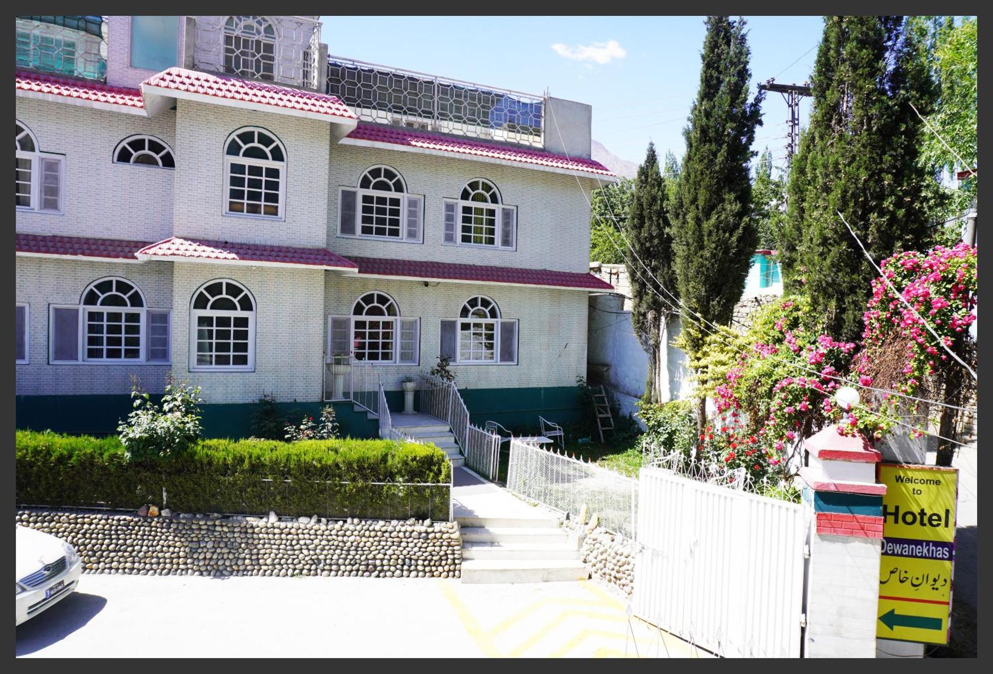 Hotel Dewanekhas Skardu Kültér fotó