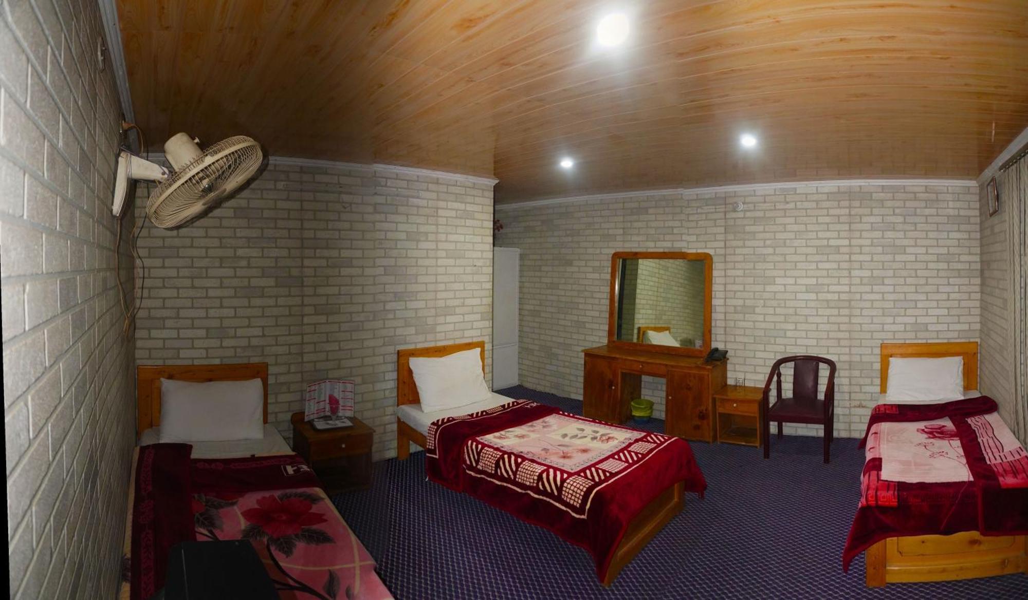 Hotel Dewanekhas Skardu Kültér fotó