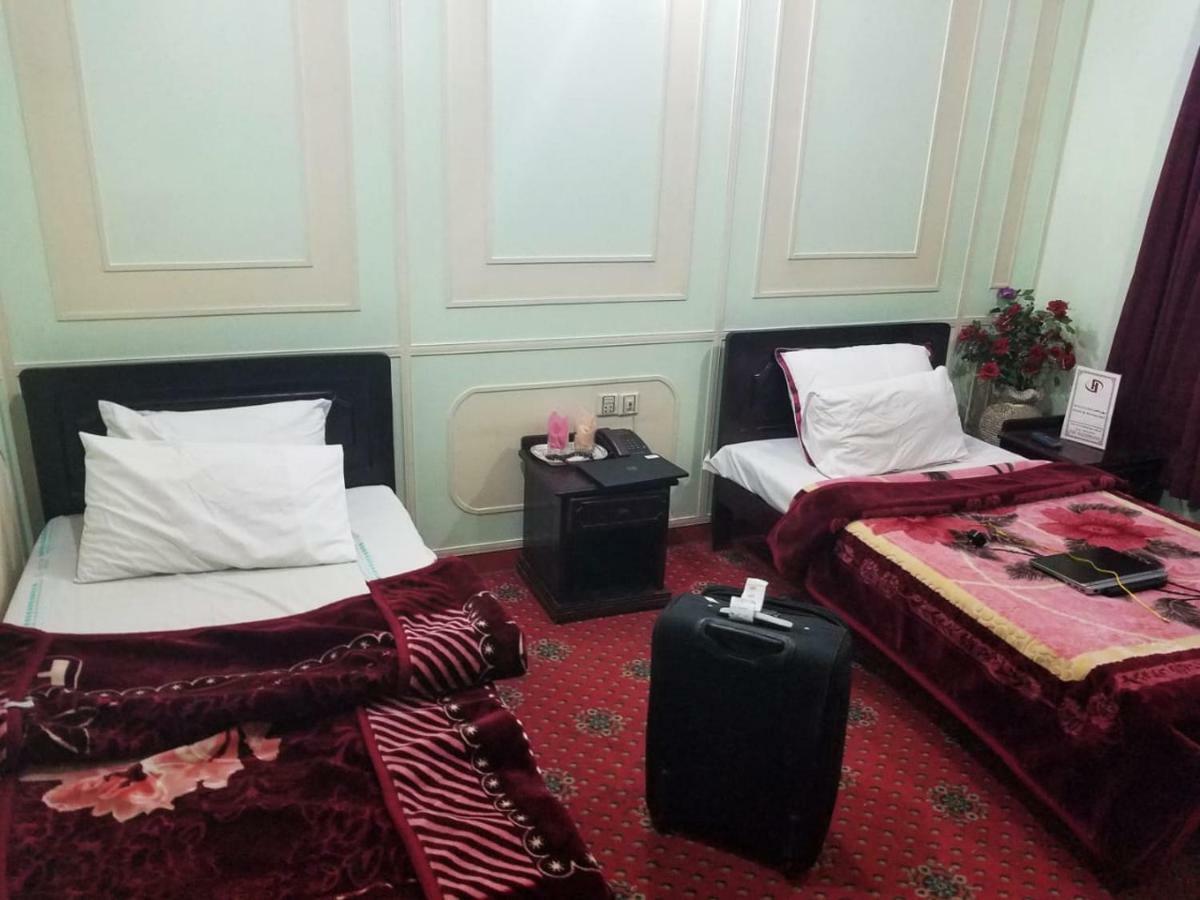 Hotel Dewanekhas Skardu Kültér fotó