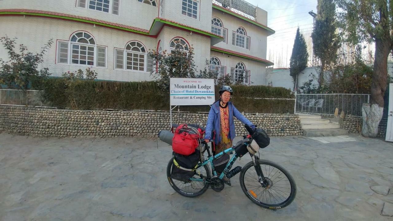 Hotel Dewanekhas Skardu Kültér fotó